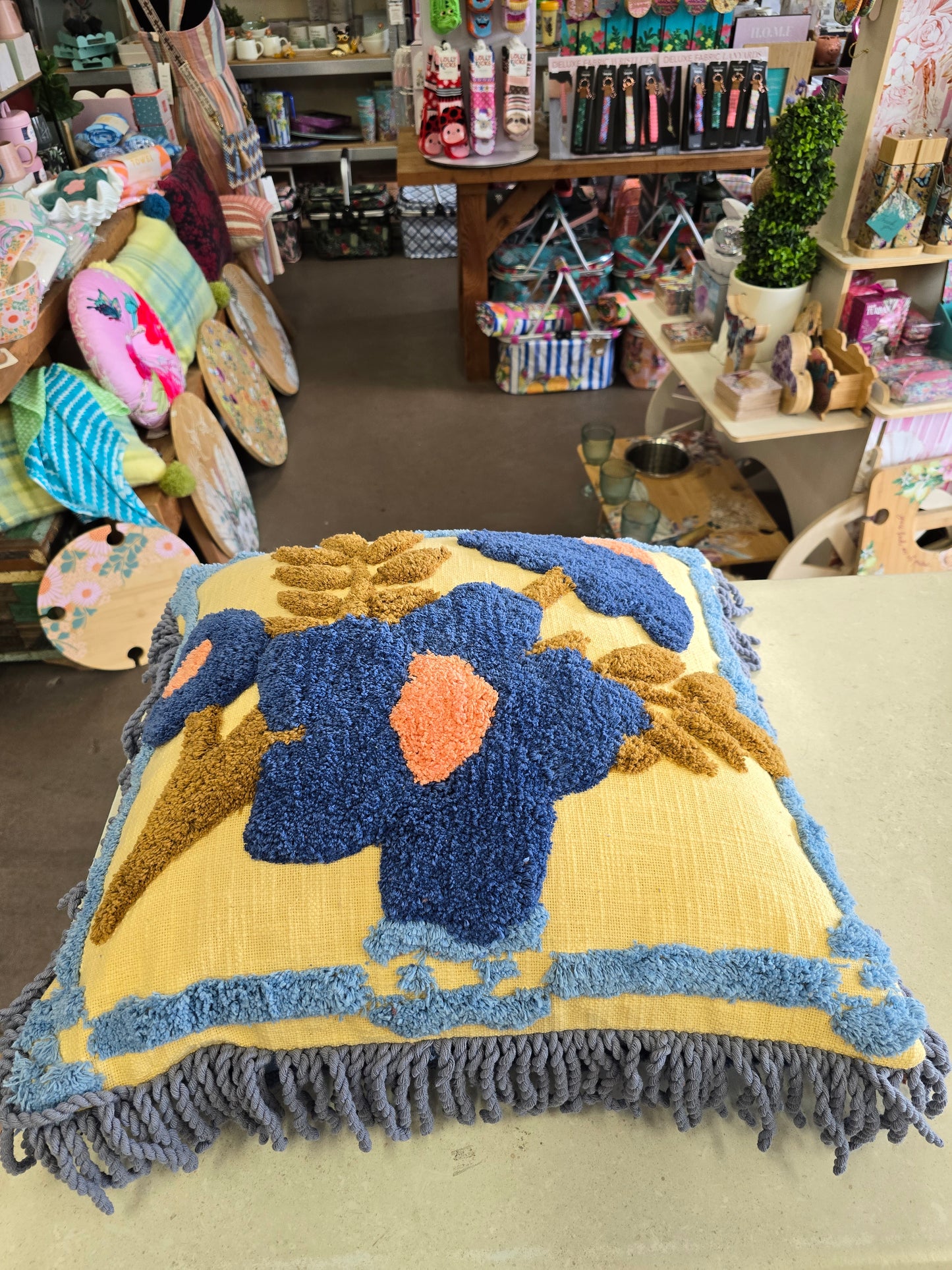 Ocean tufted cushion