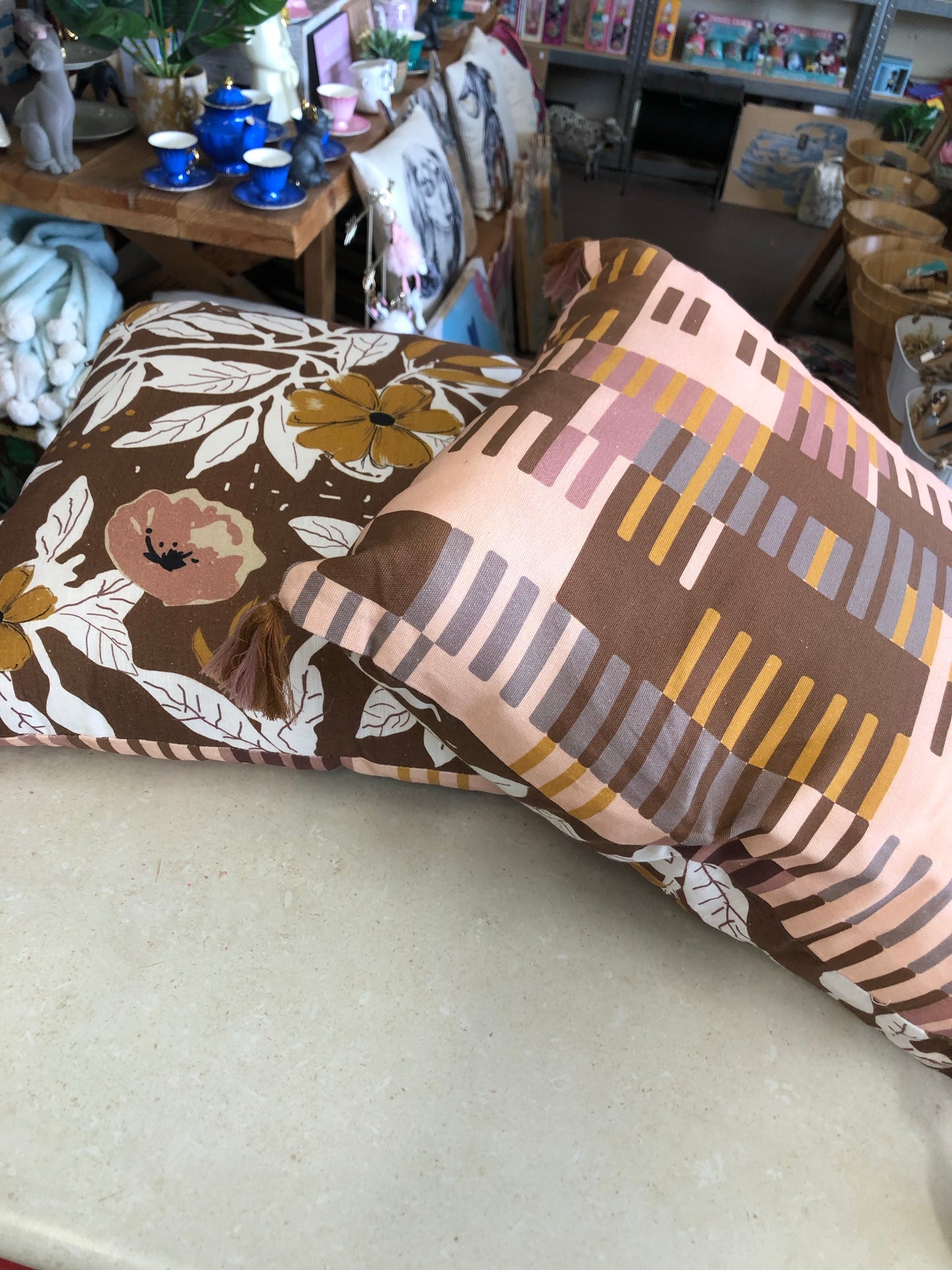 Bijou cushion