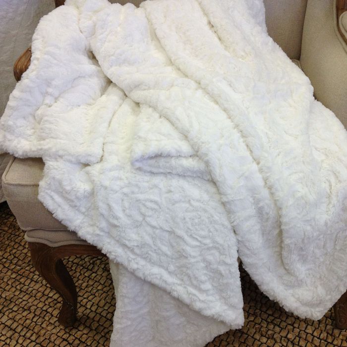 Cosy fluffy white blanket