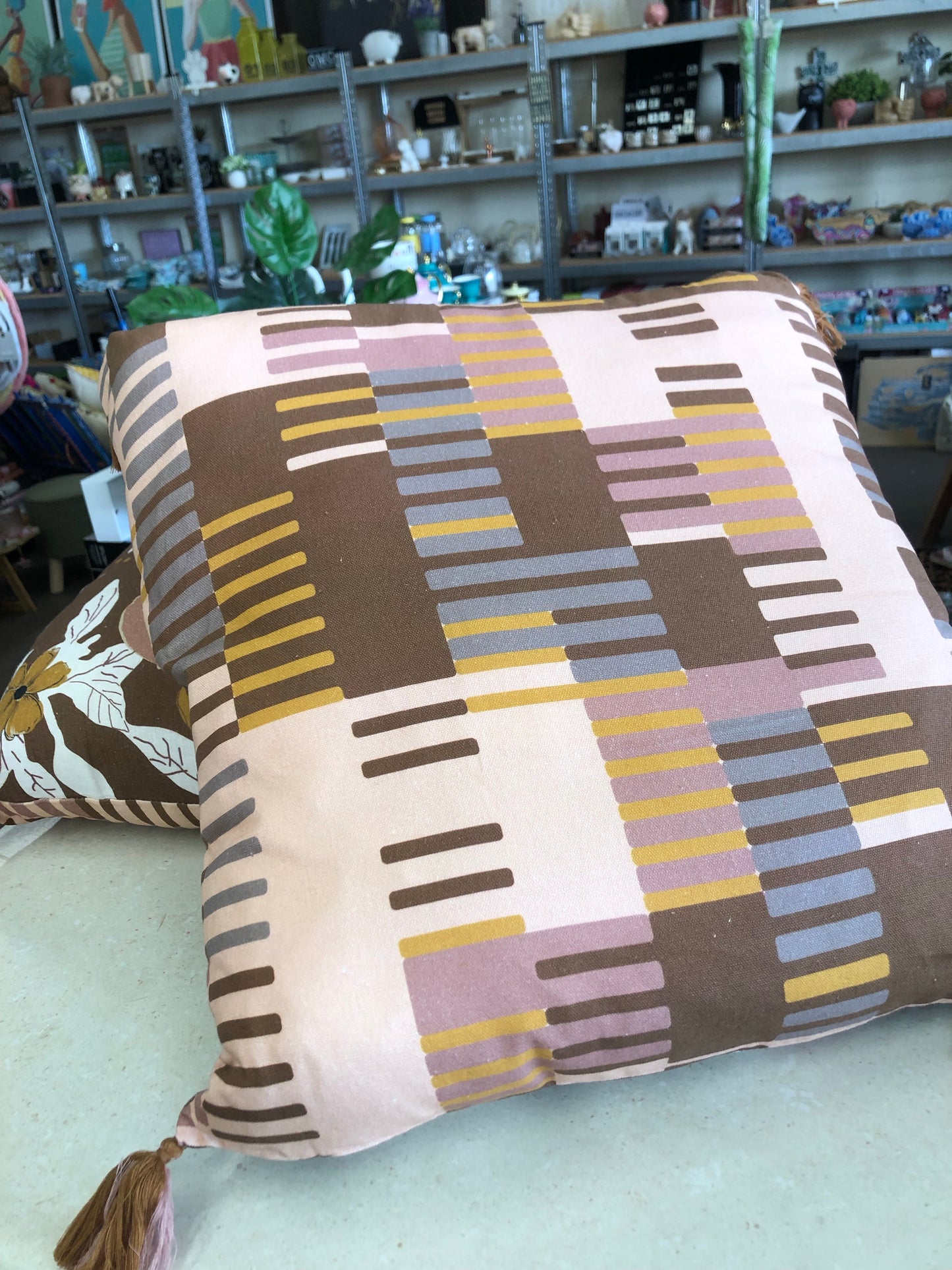 Bijou cushion