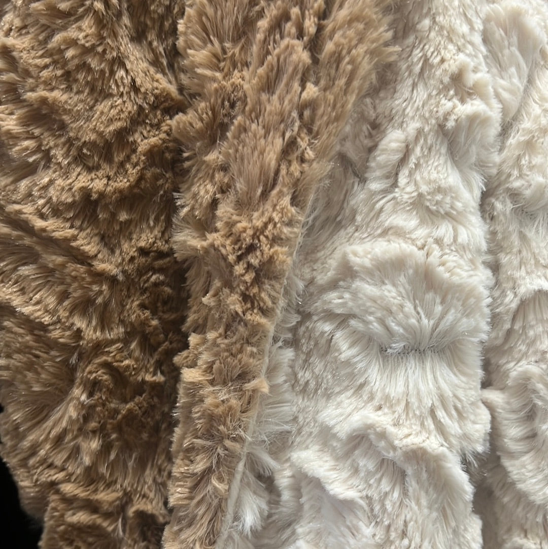 Cosy Fluffy Linen/Beige Blanket