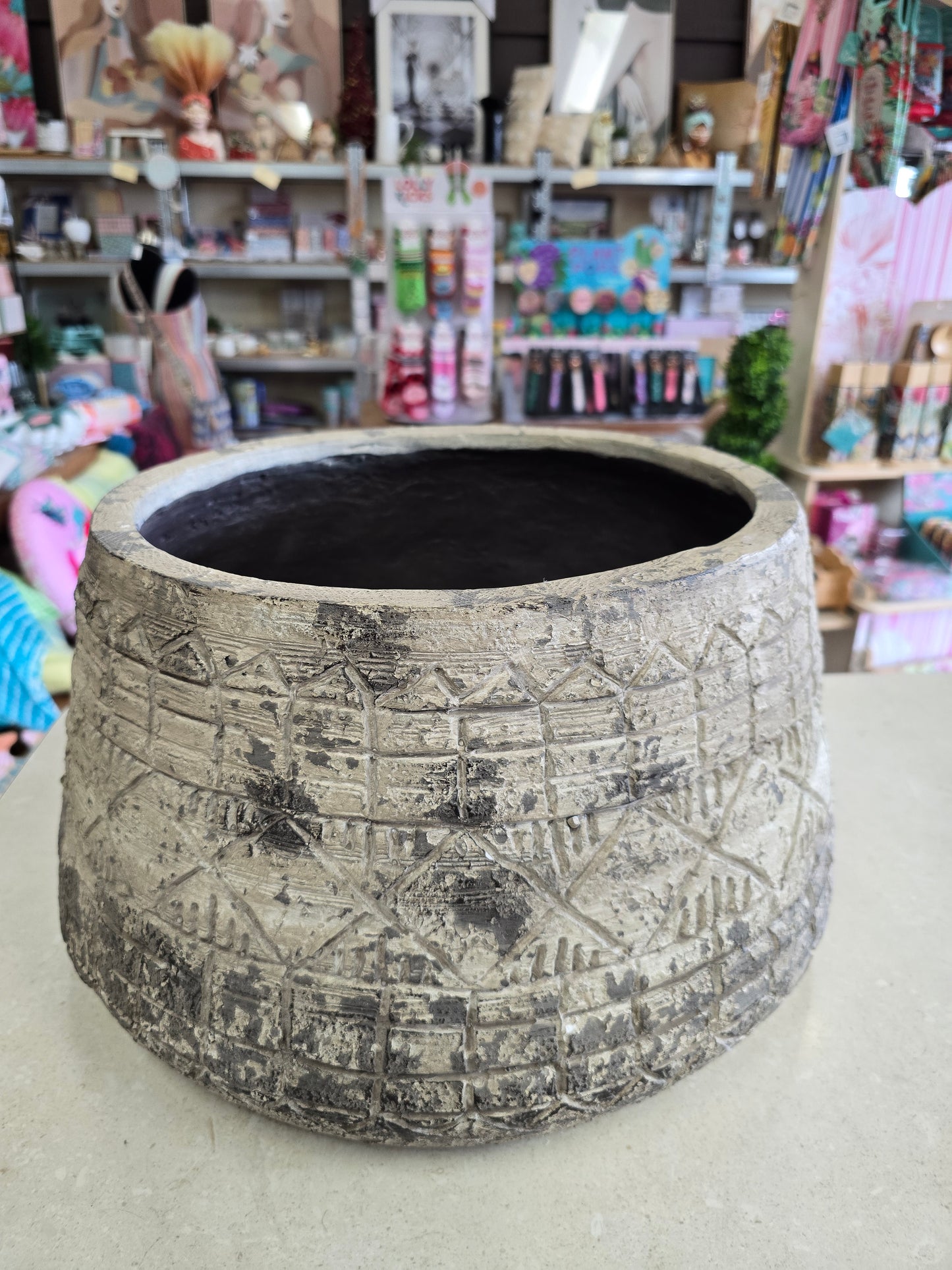 Lrg cement pot