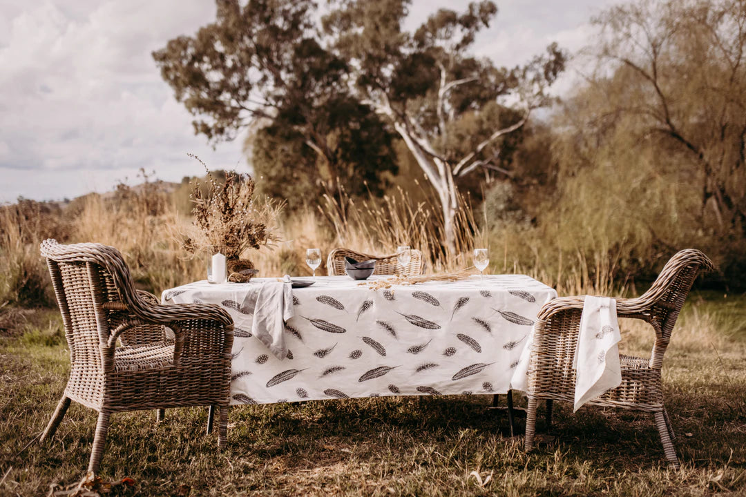 Feathers Table Cloth