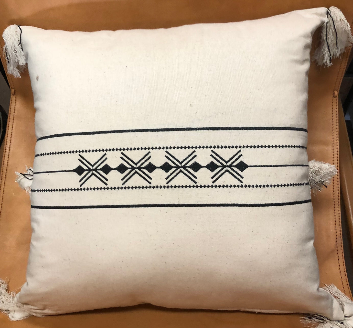 Square Tassel White Pillow