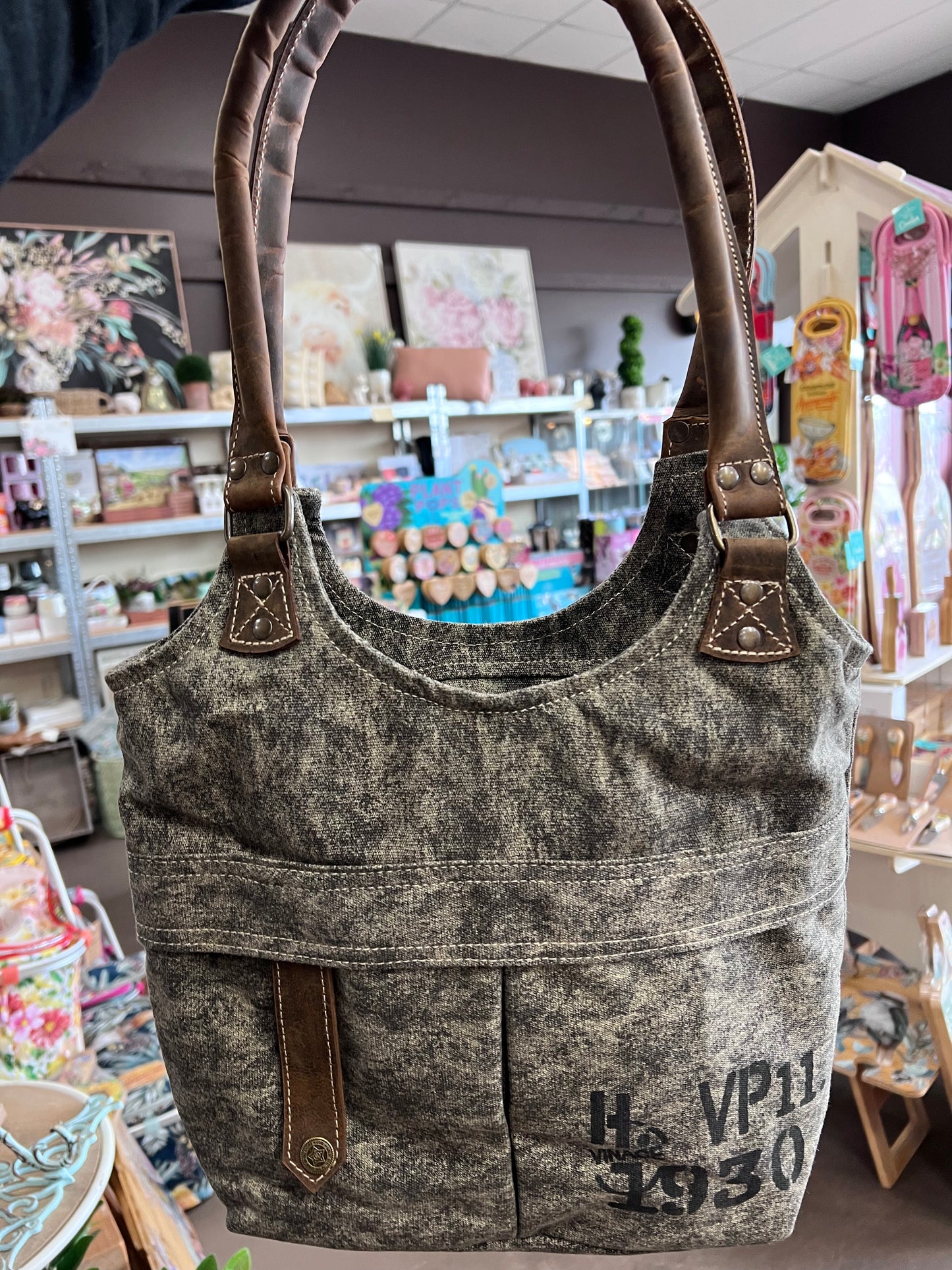 VP 11 1930 rustic Handbag