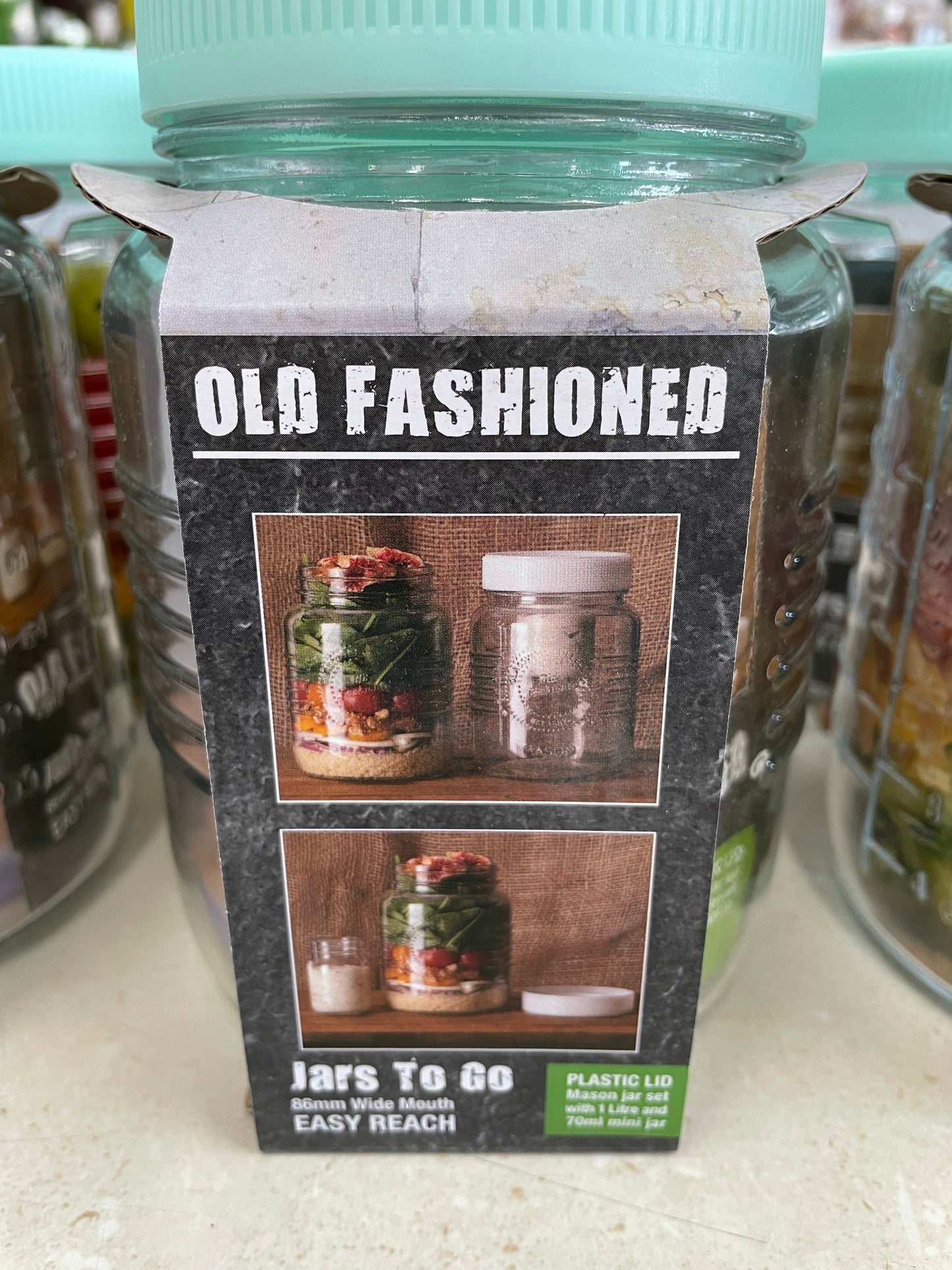 Old Fashioned Mason Salad Jars To Go!